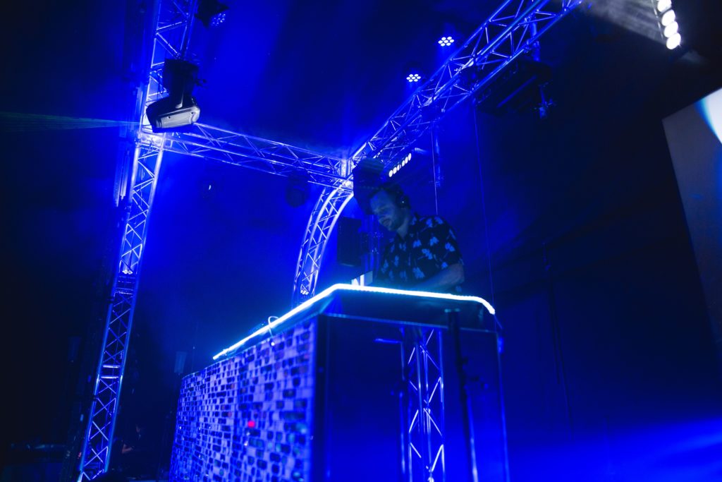1304-1-1024x683 1304-1-1024x683
